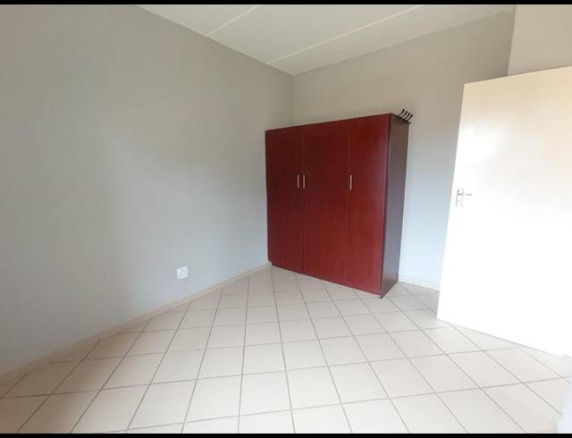 2 BEDROOM PROPERTY TO RENT IN GROBLERPARK